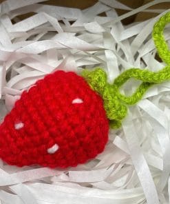 Dâu Tây Len Móc Handmade Mới Nhất 2026