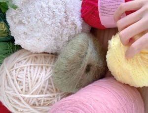 Chọn len cho người mới bắt đầu: không nên mua các loại len xù lông